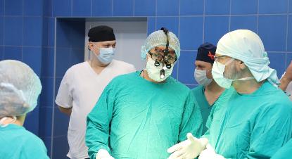 В Самарской областной клинической больнице проведена показательная операция по динамической коррекции сколиоза