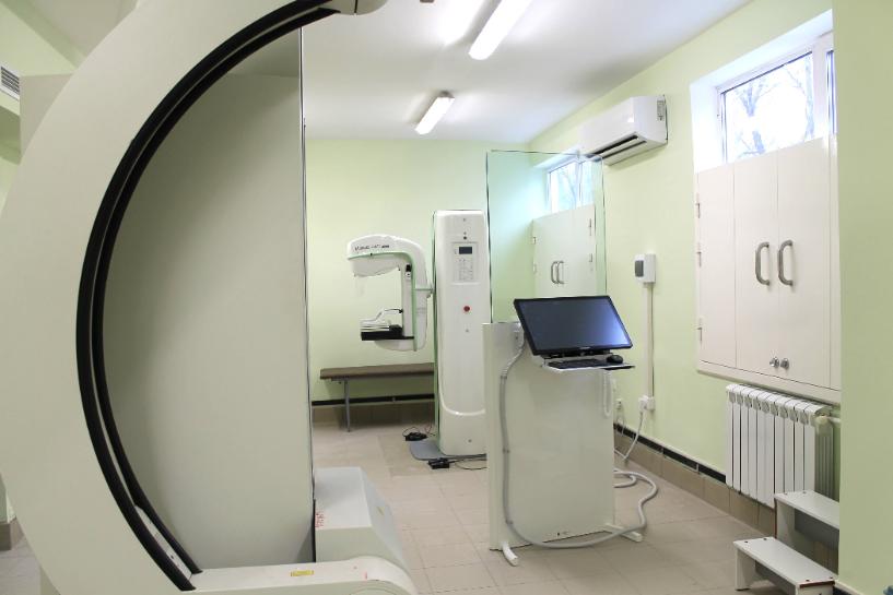 Пациенты больницы имени Середавина будут проходить обследования на новом маммографе