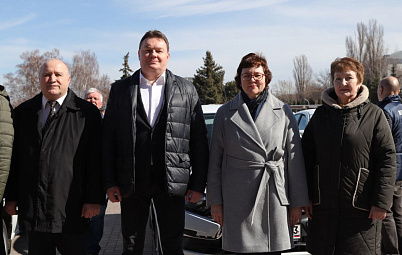 Новые автомобили для неотложной помощи поступили в СОКБ им. В.Д. Середавина 