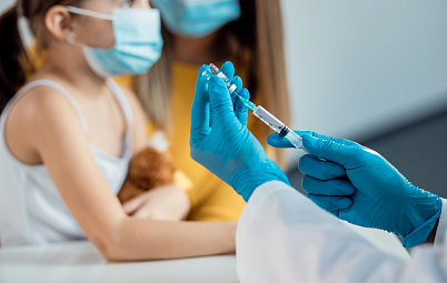 Иммунопрофилактика — это не только детство. Она нужна на каждом этапе жизни